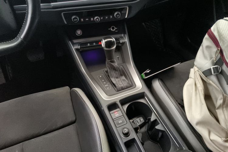 Used Audi Q3 2020 40 TFSI Fashion Dynamic Model Gear Lever