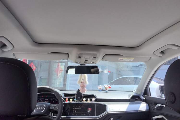 Used Audi Q3 2020 35 TFSI Fashion Dynamic Model Headliner