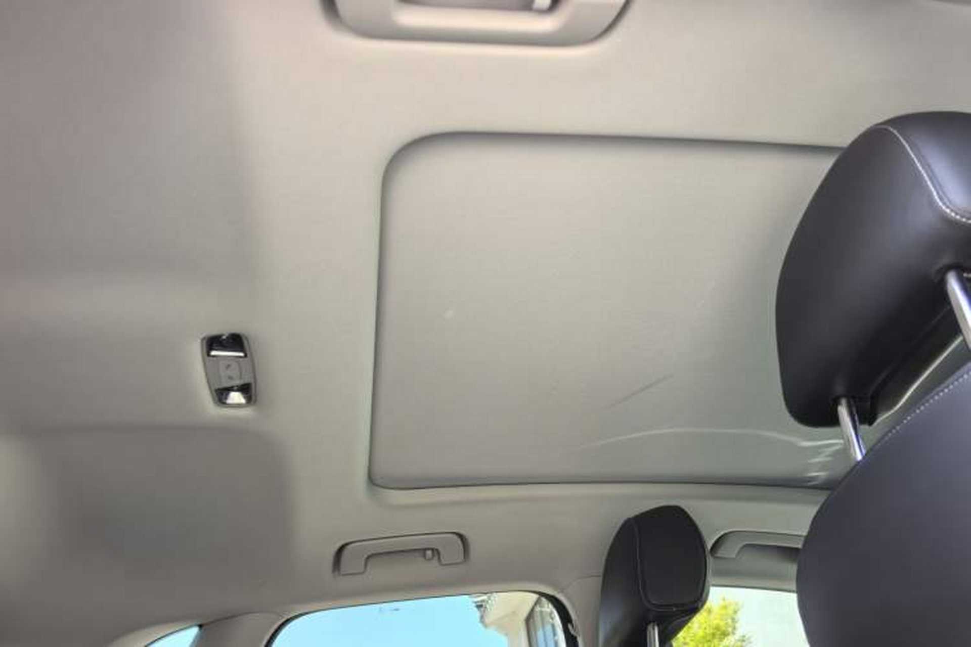 Used Audi Q3 2020 40 TFSI Fashion Dynamic Model Headliner