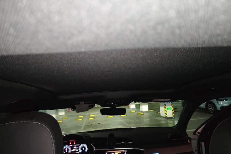 Used Audi Q3 2020 35 TFSI Fashion Dynamic Model Headliner
