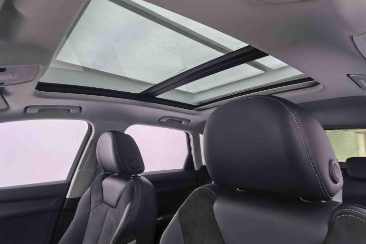 Used Audi Q3 2020 35 TFSI Fashion Dynamic Model Headliner