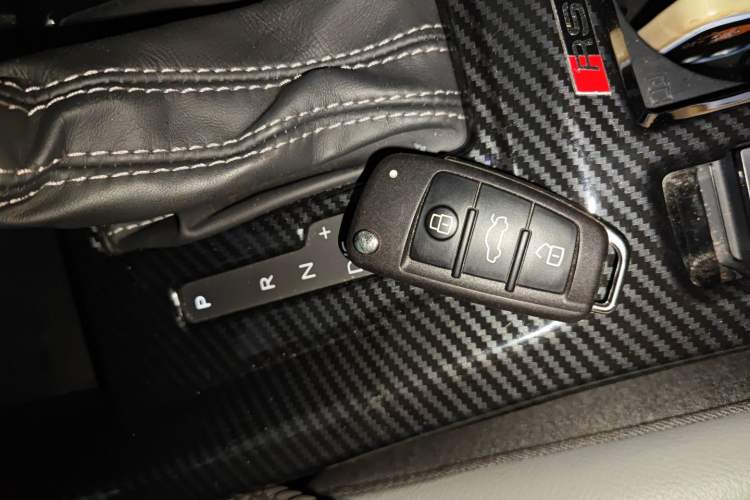Used Audi Q3 2020 40 TFSI Fashion Dynamic Model Interior 1