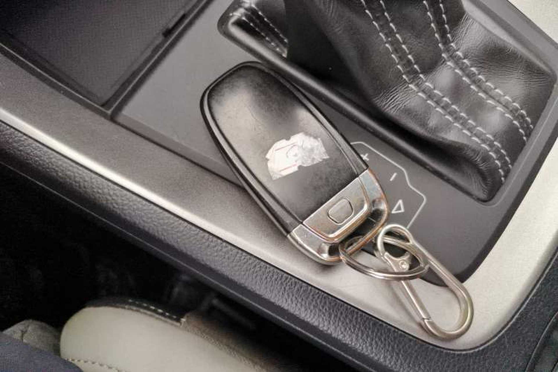 Used Audi Q3 2020 40 TFSI Fashion Dynamic Model Interior 1