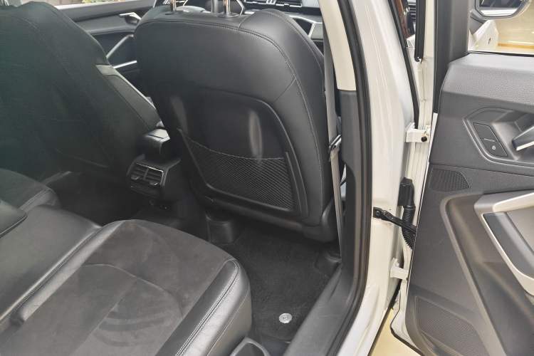 Used Audi Q3 2020 35 TFSI Fashion Dynamic Model Interior 10