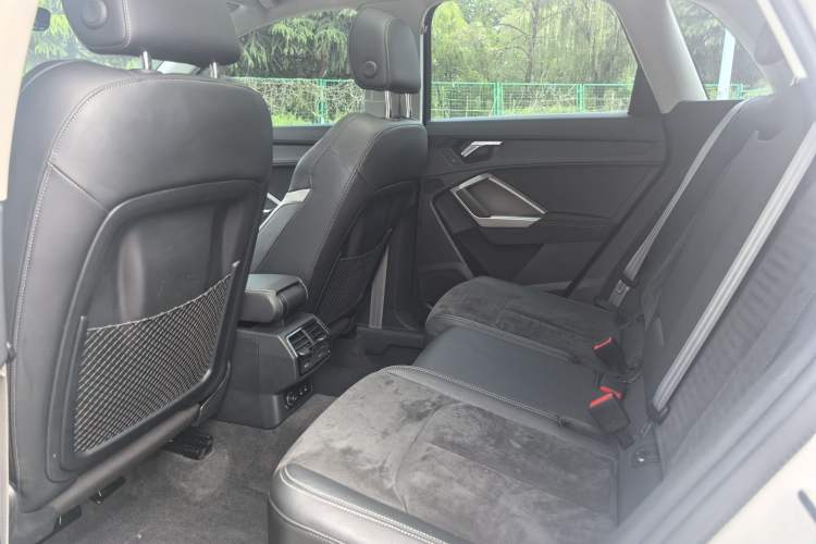 Used Audi Q3 2020 35 TFSI Fashion Dynamic Model Interior 2