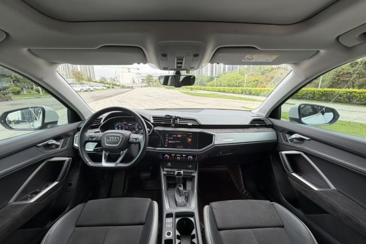 Used Audi Q3 2020 35 TFSI Fashion Dynamic Model Interior 3