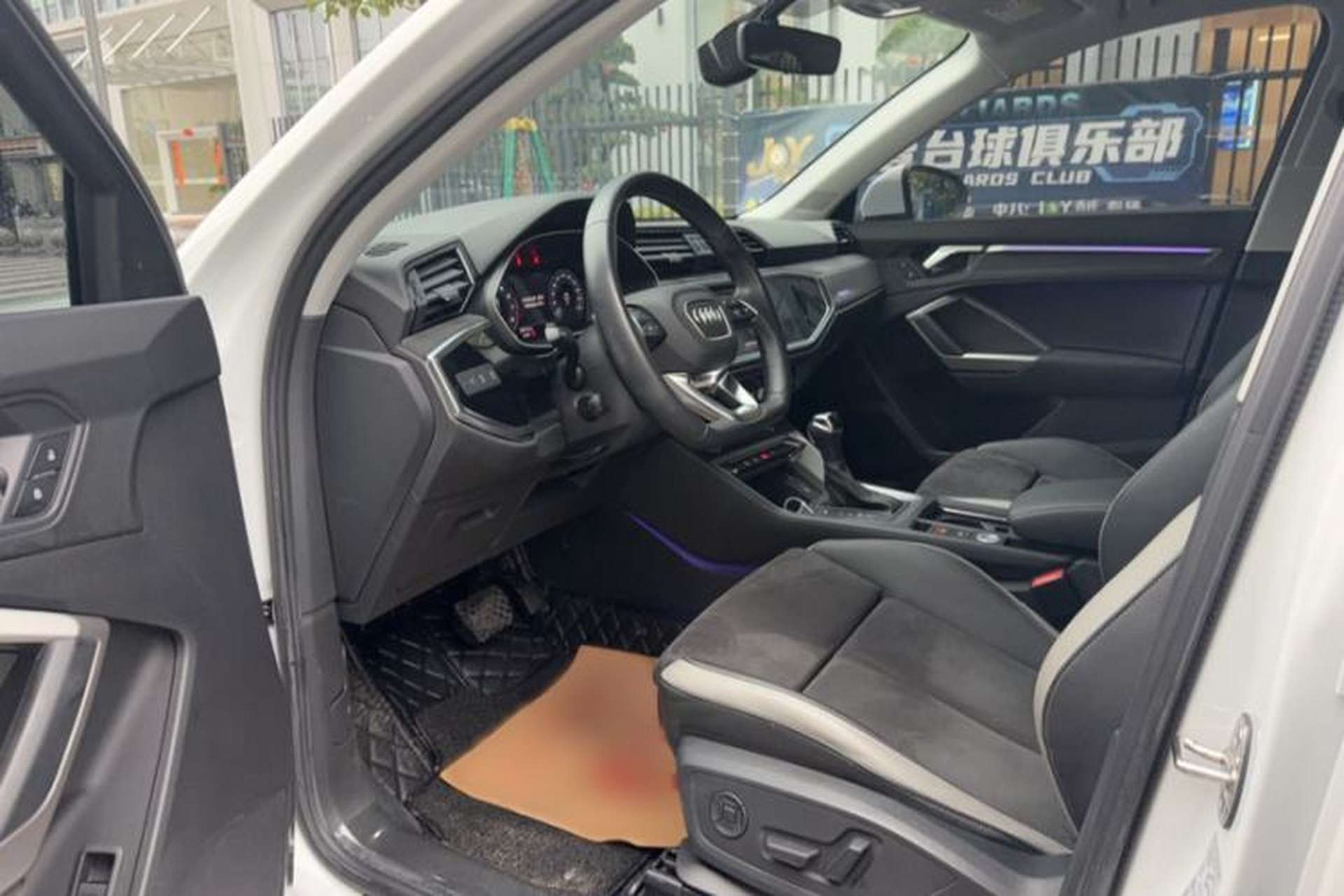 Used Audi Q3 2020 35 TFSI Fashion Dynamic Model Interior 5