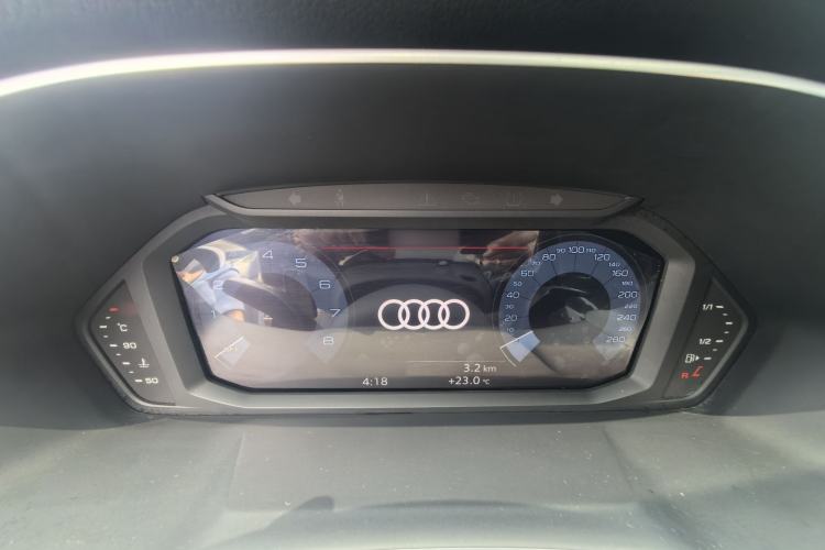 Used Audi Q3 2020 35 TFSI Fashion Dynamic Model Interior 6