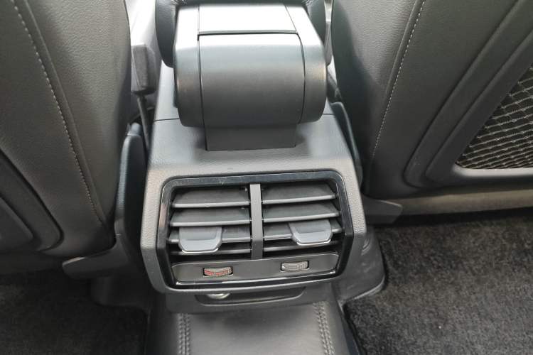 Used Audi Q3 2020 35 TFSI Fashion Dynamic Model Interior 8