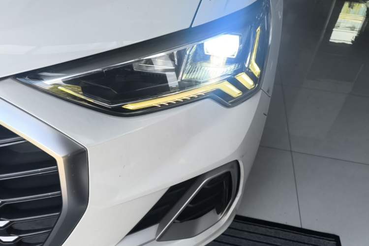 Used Audi Q3 2020 35 TFSI Ambition Dynamic Edition Left Front Headlight