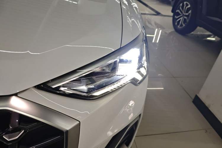 Used Audi Q3 2020 35 TFSI Fashion Dynamic Model Left Front Headlight