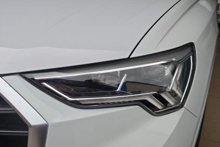 Used Audi Q3 2020 35 TFSI Fashion Dynamic Model Left Front Headlight