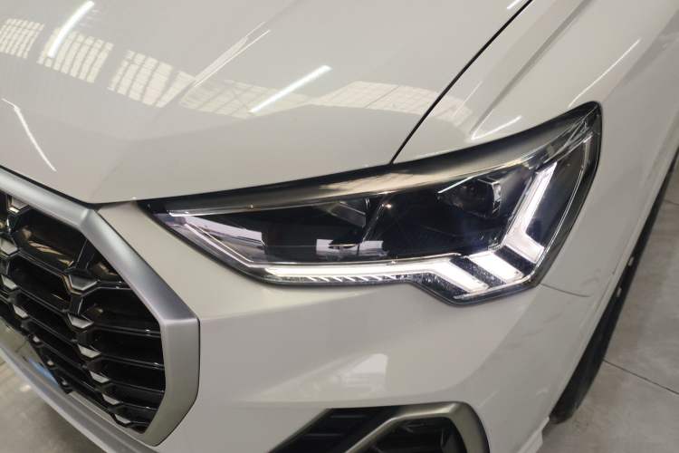 Used Audi Q3 2020 35 TFSI Ambition Dynamic Edition Left Front Headlight