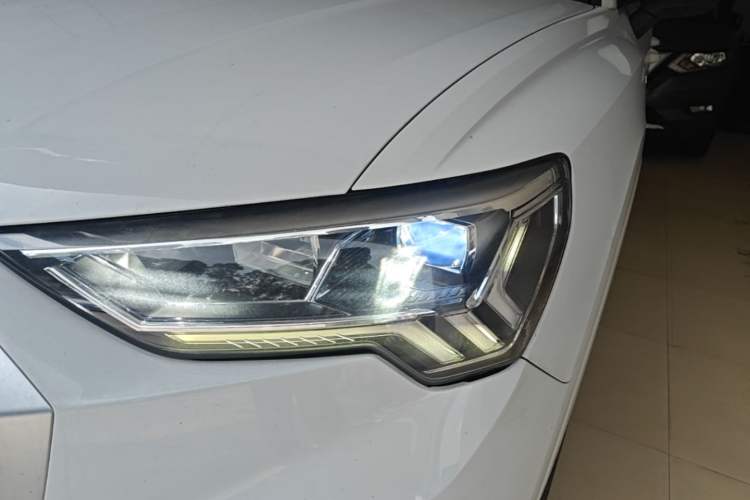 Used Audi Q3 2020 35 TFSI Fashion Dynamic Model Left Front Headlight