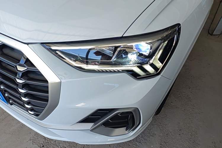 Used Audi Q3 2020 35 TFSI Fashion Dynamic Model Left Front Headlight