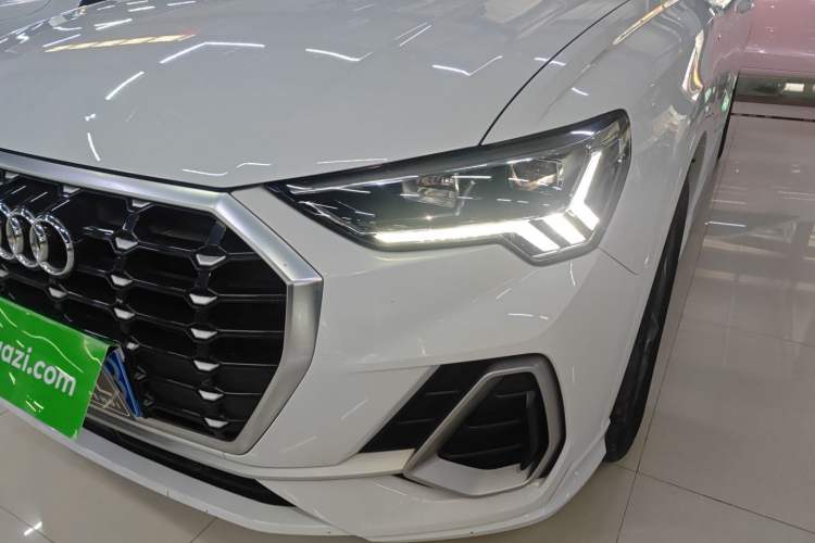 Used Audi Q3 2020 35 TFSI Fashion Dynamic Model Left Front Headlight