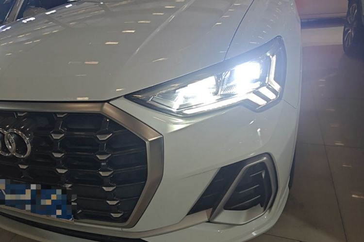 Used Audi Q3 2020 40 TFSI Fashion Dynamic Model Left Front Headlight