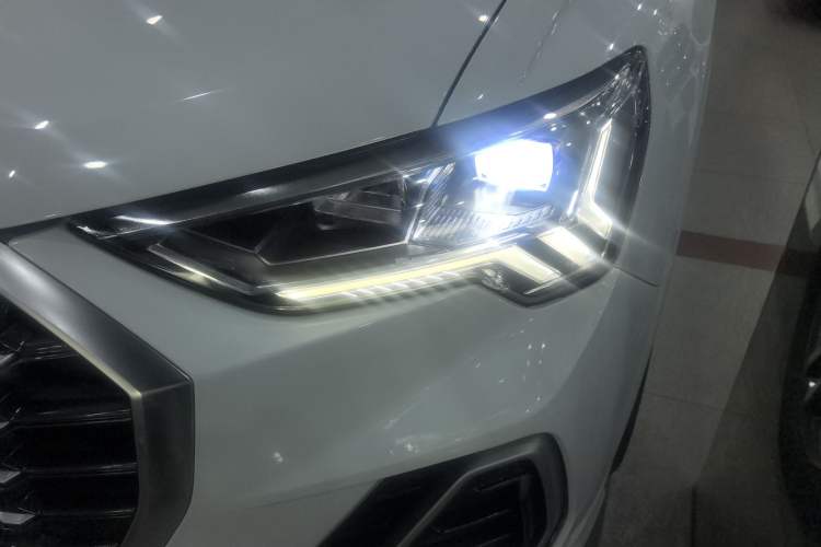 Used Audi Q3 2020 35 TFSI Ambition Dynamic Edition Left Front Headlight