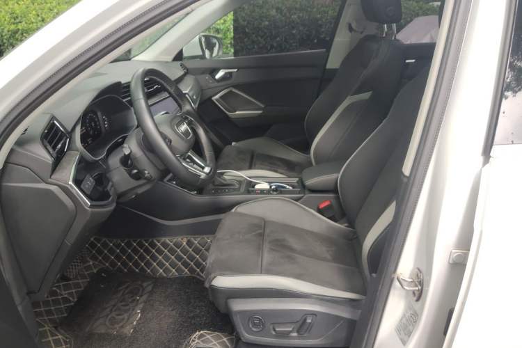 Used Audi Q3 2020 35 TFSI Ambition Dynamic Edition Left Front Seat