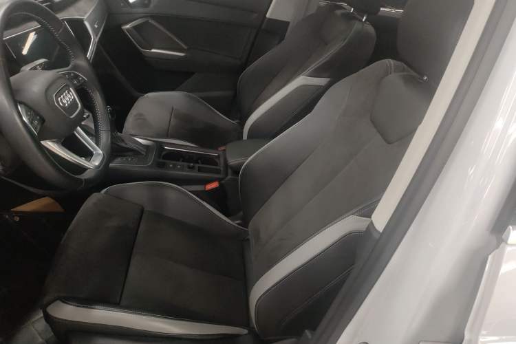 Used Audi Q3 2020 35 TFSI Ambition Dynamic Edition Left Front Seat