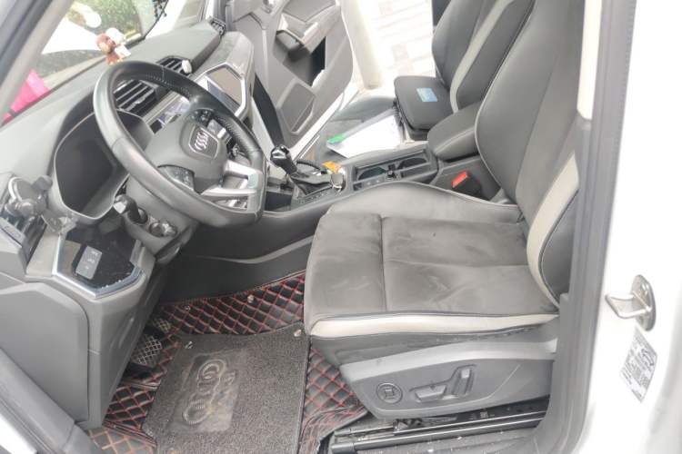 Used Audi Q3 2020 35 TFSI Fashion Dynamic Model Left Front Seat