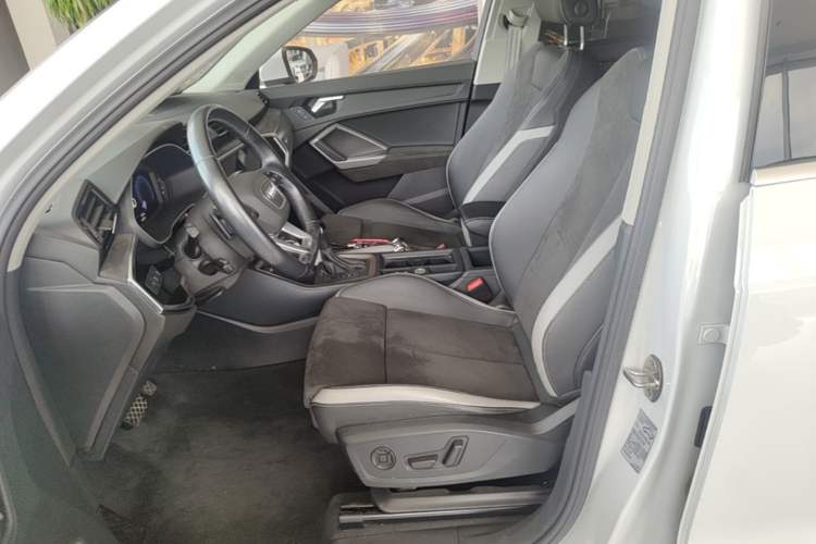 Used Audi Q3 2020 35 TFSI Fashion Dynamic Model Left Front Seat