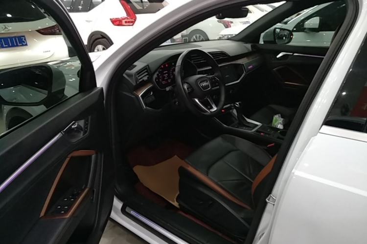 Used Audi Q3 2020 35 TFSI Fashionable and Elegant Model Left Front Seat