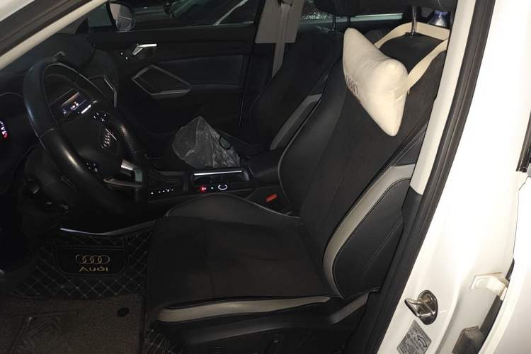 Used Audi Q3 2020 35 TFSI Fashion Dynamic Model Left Front Seat