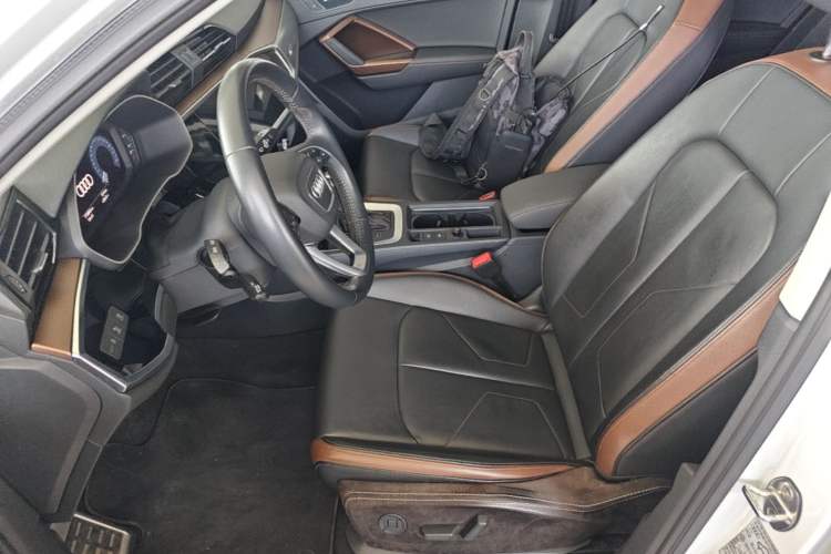 Used Audi Q3 2020 35 TFSI Fashionable and Elegant Model Left Front Seat