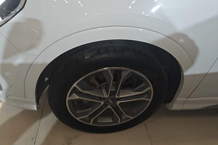 Used Audi Q3 2020 40 TFSI Fashion Dynamic Model Left Front Wheel Hub