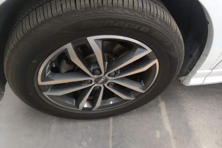 Used Audi Q3 2020 35 TFSI Ambition Dynamic Edition Left Front Wheel Hub