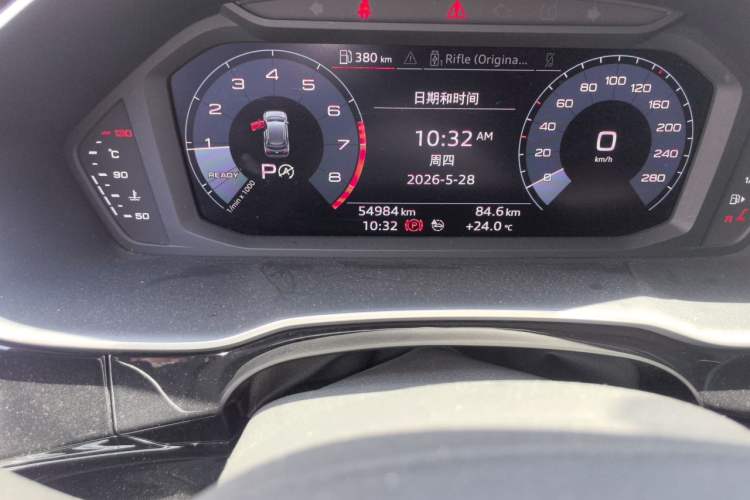 Used Audi Q3 2020 35 TFSI Fashion Dynamic Model Odometer Close Up