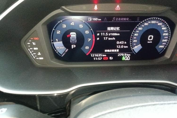Used Audi Q3 2020 35 TFSI Fashion Dynamic Model Odometer Close Up