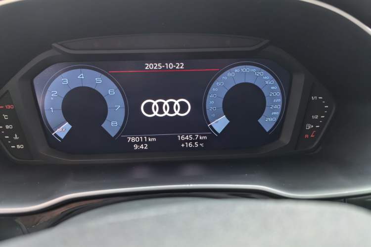 Used Audi Q3 2020 40 TFSI Fashion Dynamic Model Odometer Close Up