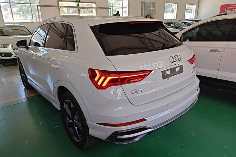 Used Audi Q3 2020 35 TFSI Fashion Dynamic Model Rear Left 45 Deg