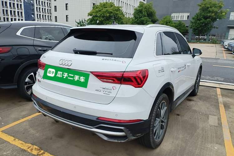 Used Audi Q3 2020 40 TFSI Fashion Dynamic Model Rear Right 45 Deg