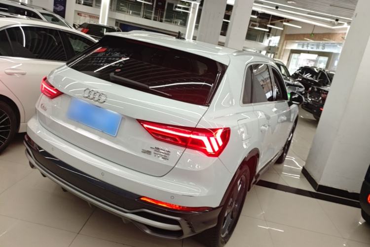 Used Audi Q3 2020 35 TFSI Fashion Dynamic Model Rear Right 45 Deg