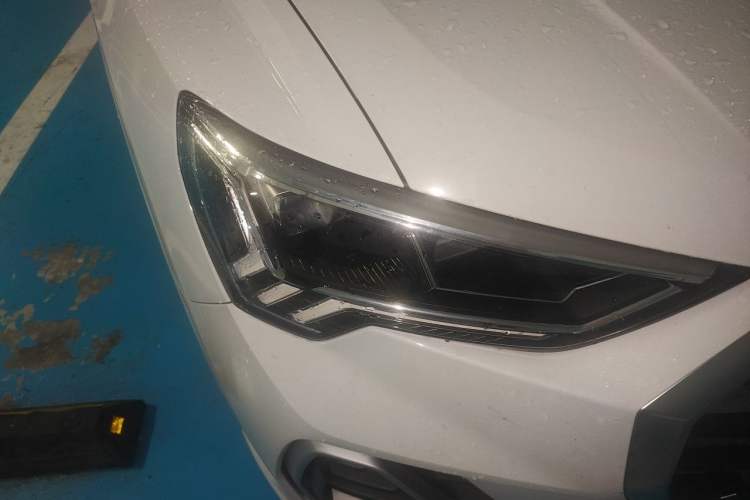 Used Audi Q3 2020 35 TFSI Fashion Dynamic Model Right Front Headlight