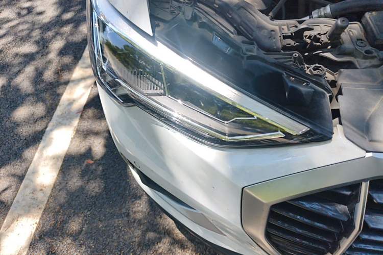 Used Audi Q3 2020 35 TFSI Fashionable and Elegant Model Right Front Headlight