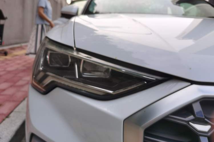 Used Audi Q3 2020 35 TFSI Fashion Dynamic Model Right Front Headlight