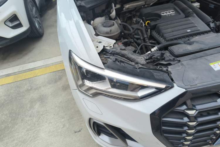 Used Audi Q3 2020 35 TFSI Fashion Dynamic Model Right Front Headlight
