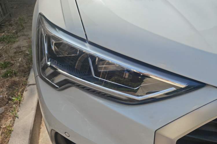 Used Audi Q3 2020 35 TFSI Ambition Style Edition Right Front Headlight