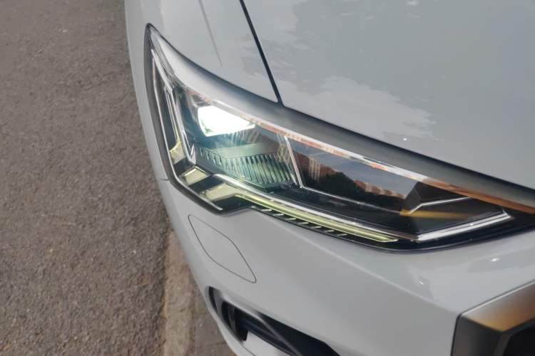 Used Audi Q3 2020 40 TFSI Fashion Dynamic Model Right Front Headlight