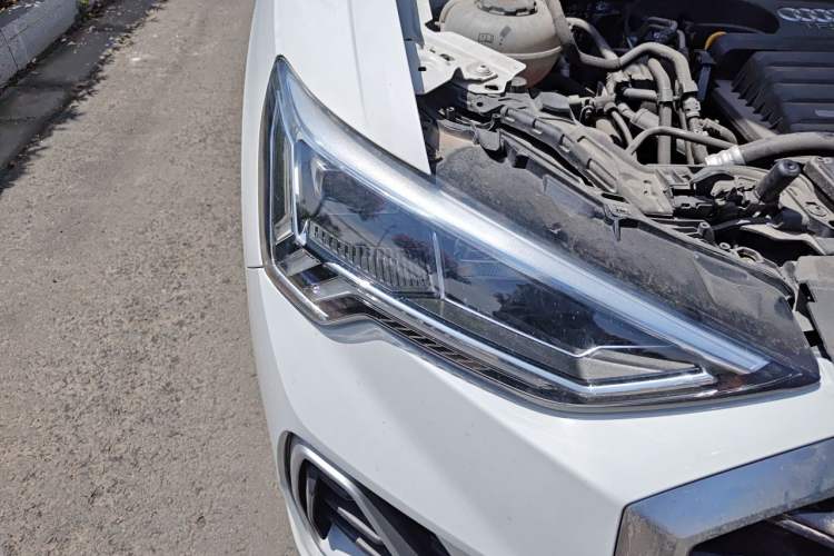 Used Audi Q3 2020 35 TFSI Fashion Dynamic Model Right Front Headlight
