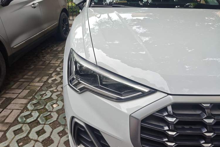 Used Audi Q3 2020 35 TFSI Ambition Dynamic Edition Right Front Headlight