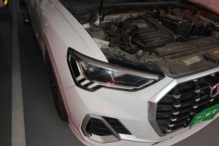 Used Audi Q3 2020 35 TFSI Ambition Dynamic Edition Right Front Headlight