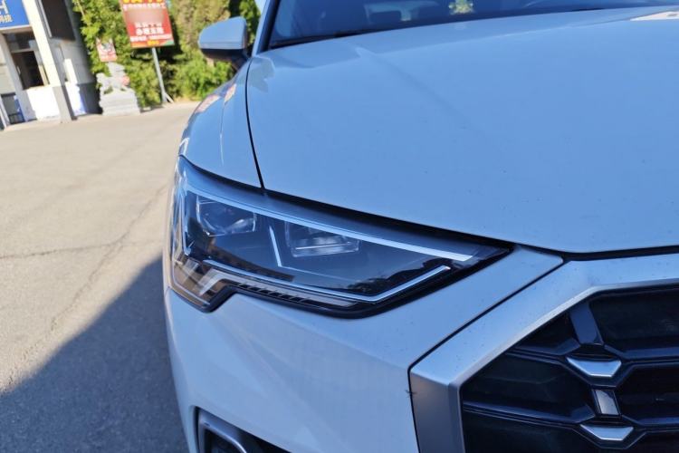 Used Audi Q3 2020 35 TFSI Ambition Dynamic Edition Right Front Headlight