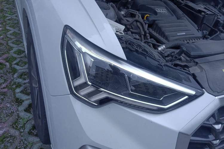 Used Audi Q3 2020 35 TFSI Ambition Dynamic Edition Right Front Headlight