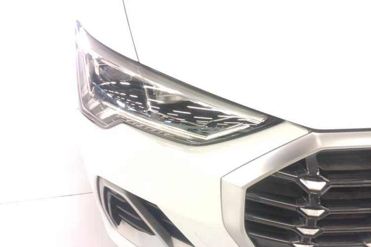 Used Audi Q3 2020 35 TFSI Ambition Dynamic Edition Right Front Headlight