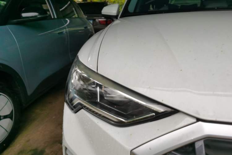 Used Audi Q3 2020 35 TFSI Fashion Dynamic Model Right Front Headlight